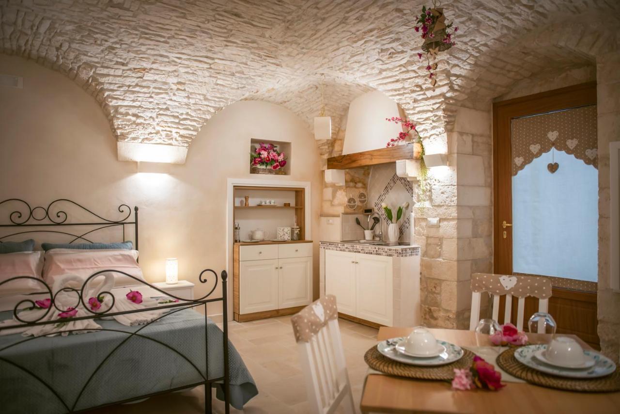 La Pietra Maga Villa Martina Franca Bagian luar foto